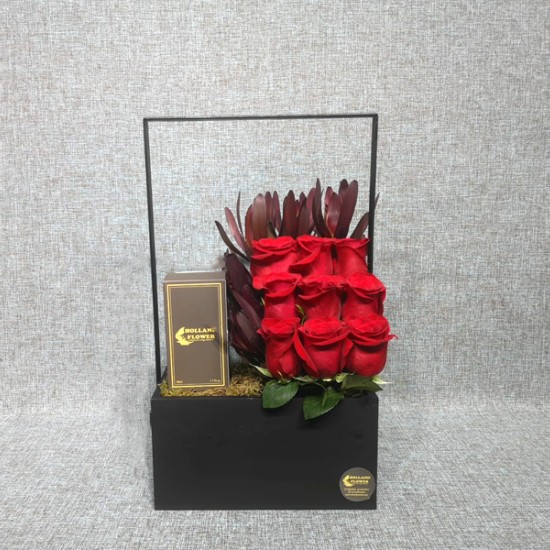 fragrant red roses handle