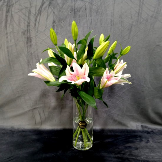 pink lilium vase