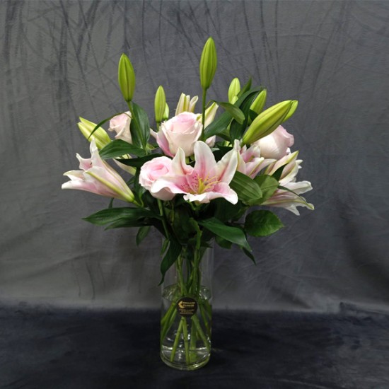 pink lilium roses